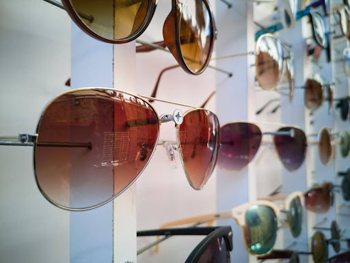 Jakie damskie okulary przeciwsłoneczne wybrać?